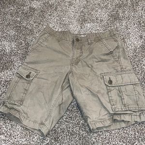 Men’s Size 30 Khaki Cargo Shorts